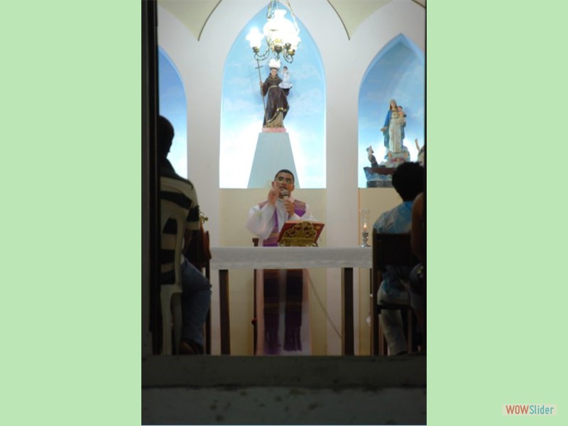 Tibau do Sul. Служба в костеле